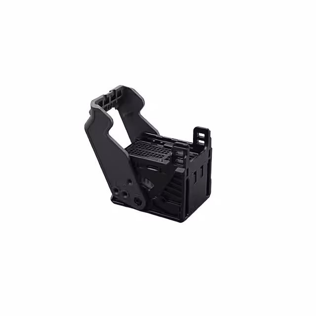 5601548032